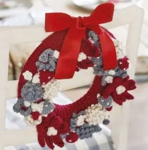 Simply Crochet Magazine Issue 38, crochet christmas gnomes and wreath by Hannah Cross HanJan Crochet