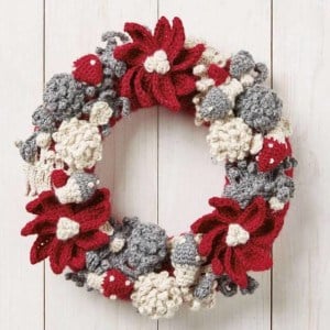 Simply Crochet Magazine Issue 38, crochet christmas gnomes and wreath by Hannah Cross HanJan Crochet 