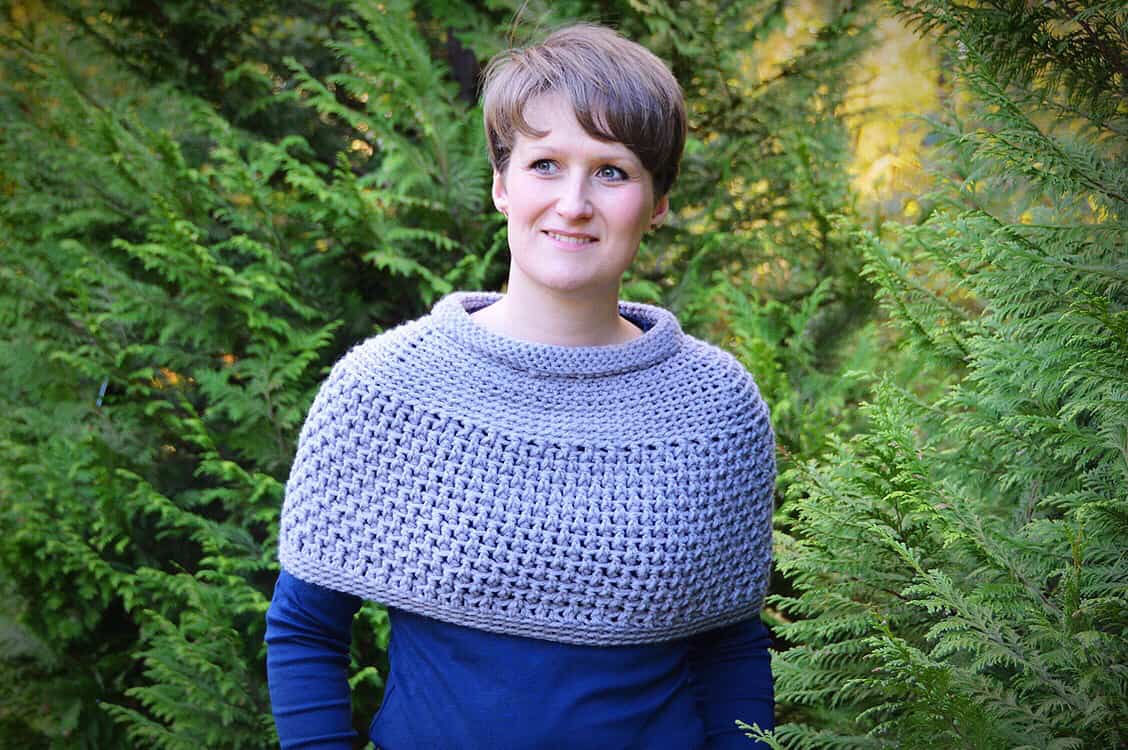 free crochet pattern by Hannah Cross vintage grey caplet