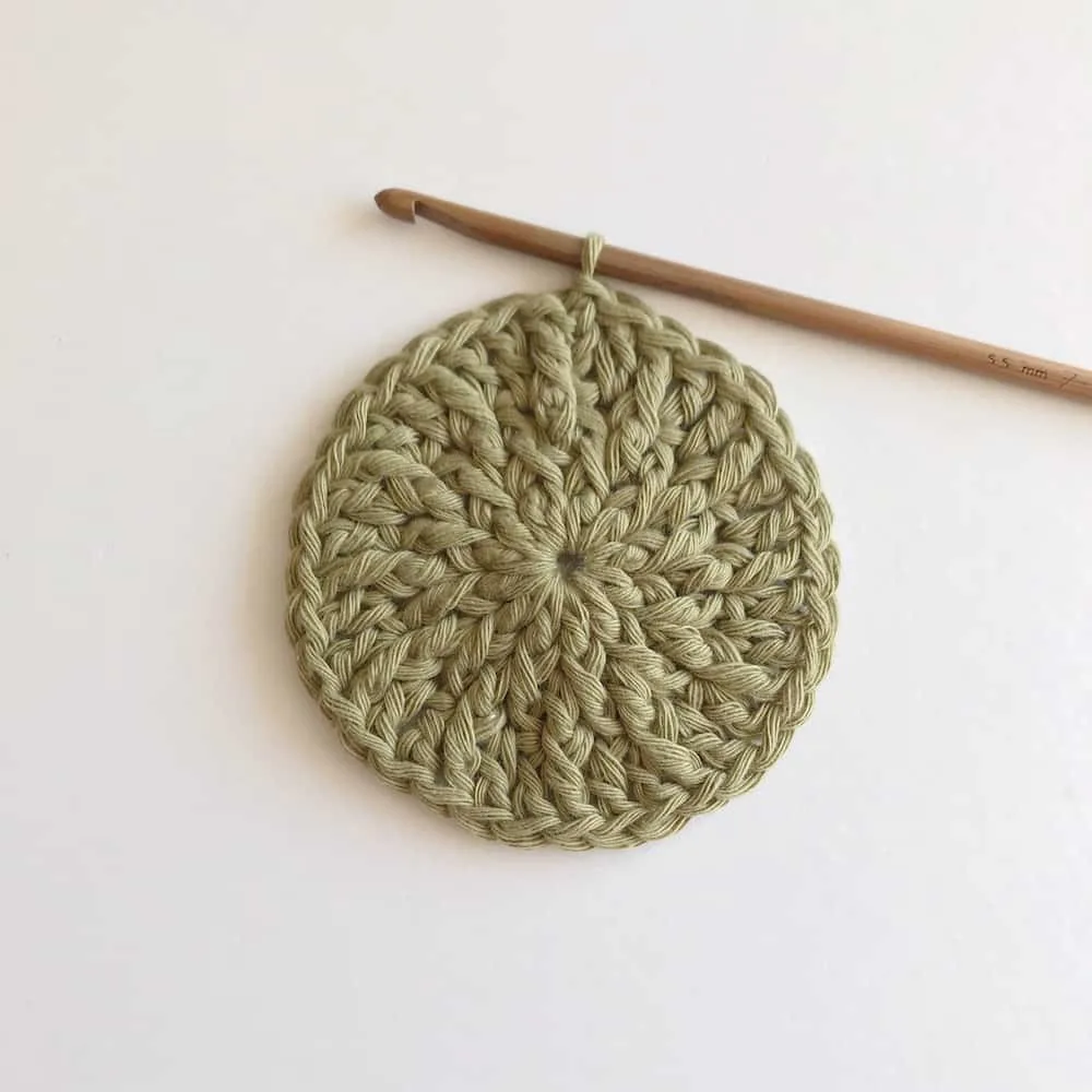 Kaleidoscope Mandala Throw CAL free crochet pattern by Hannah Cross