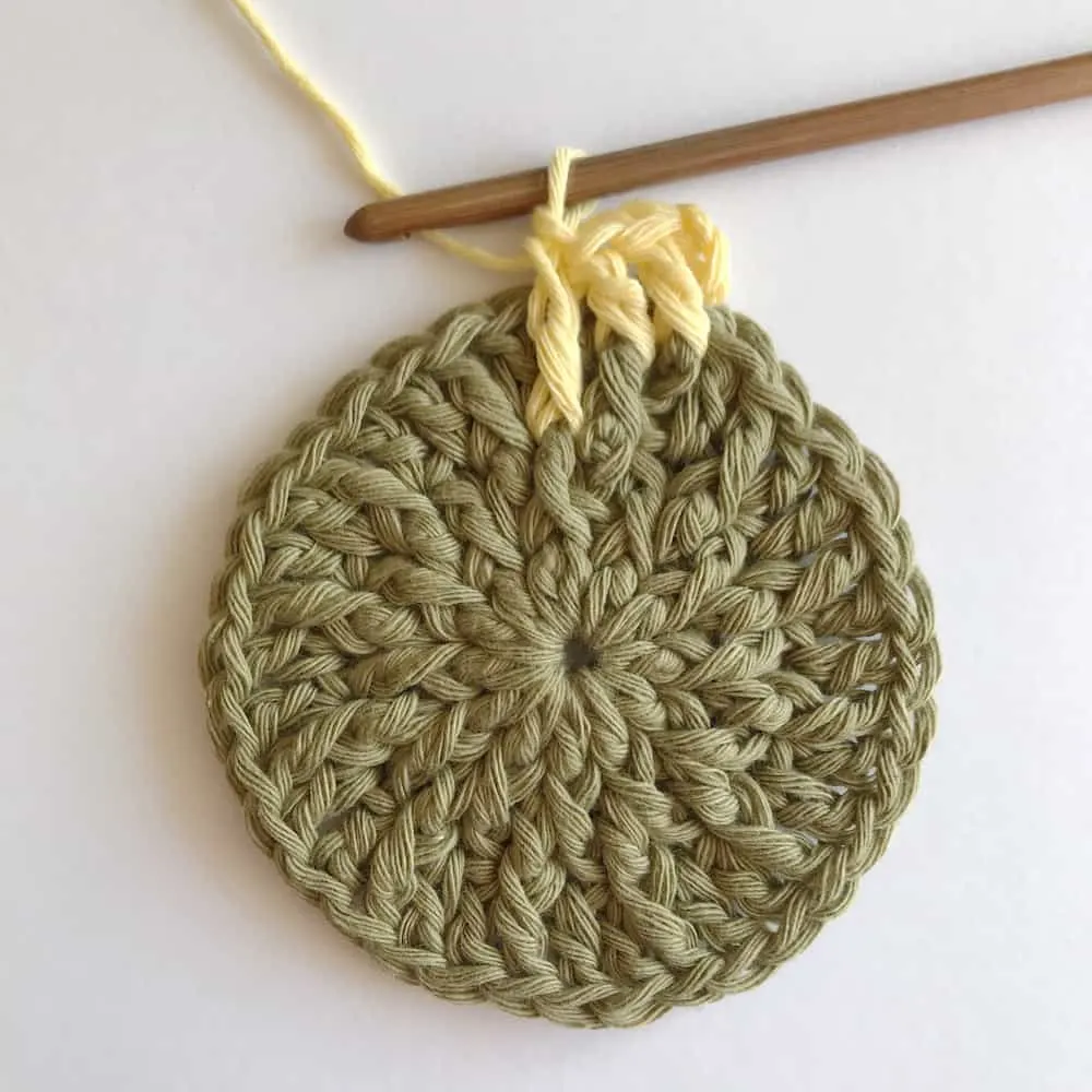 Kaleidoscope Mandala Throw CAL free crochet pattern by Hannah Cross