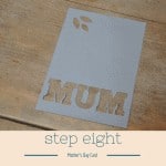Step-by-step crochet pattern for a Mother's Day card.
