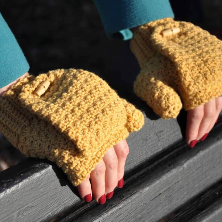 Puff Stitch Fingerless Gloves Crochet Pattern - CrochetBeja