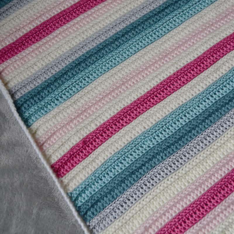 The Soothing Stripes Blanket – Free Crochet Pattern