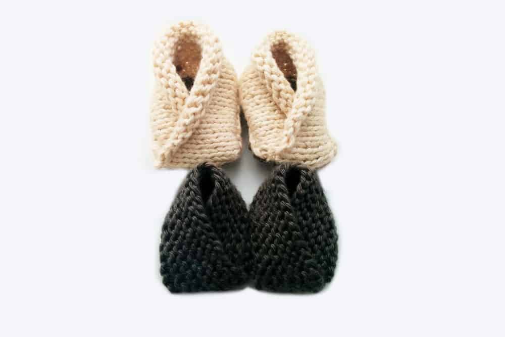 SBC 3 Crossover Baby Booties Pattern 6