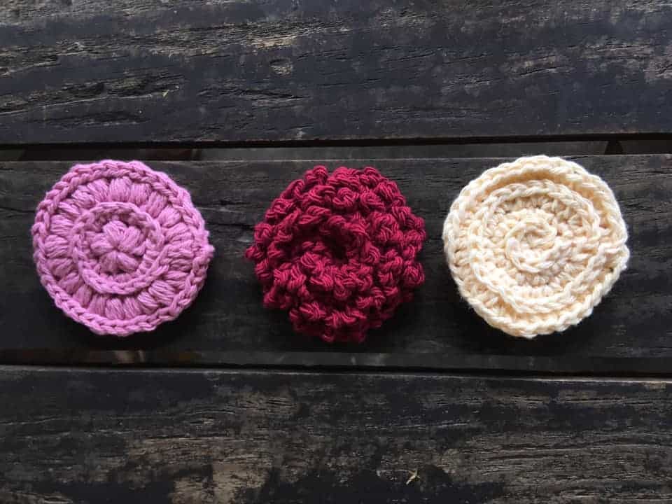 Have you got a huge yarn stash that you need to use up? Here are more than 30 free crochet and knitting patterns to help you make a dent in your yarn stash and make some beautiful items too! The Stash Buster challenge is a 4 week collection of fabulous free crochet and knitting patterns to help keep us busy.