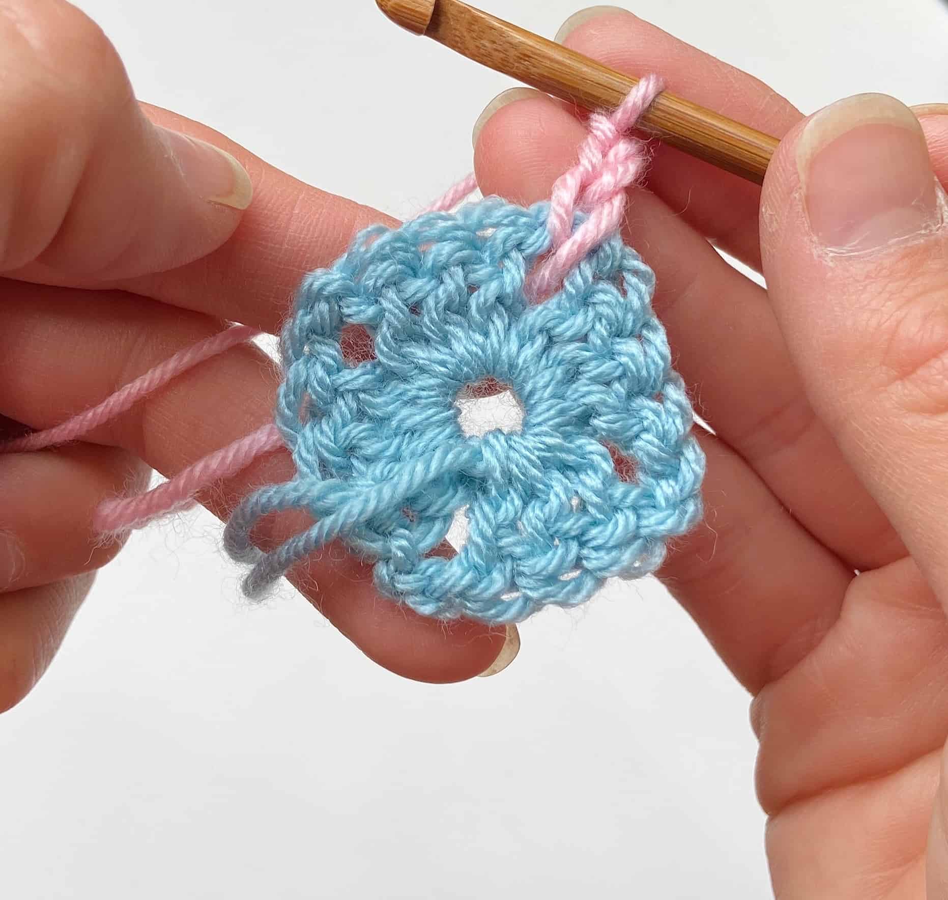 joining new yarn in crochet