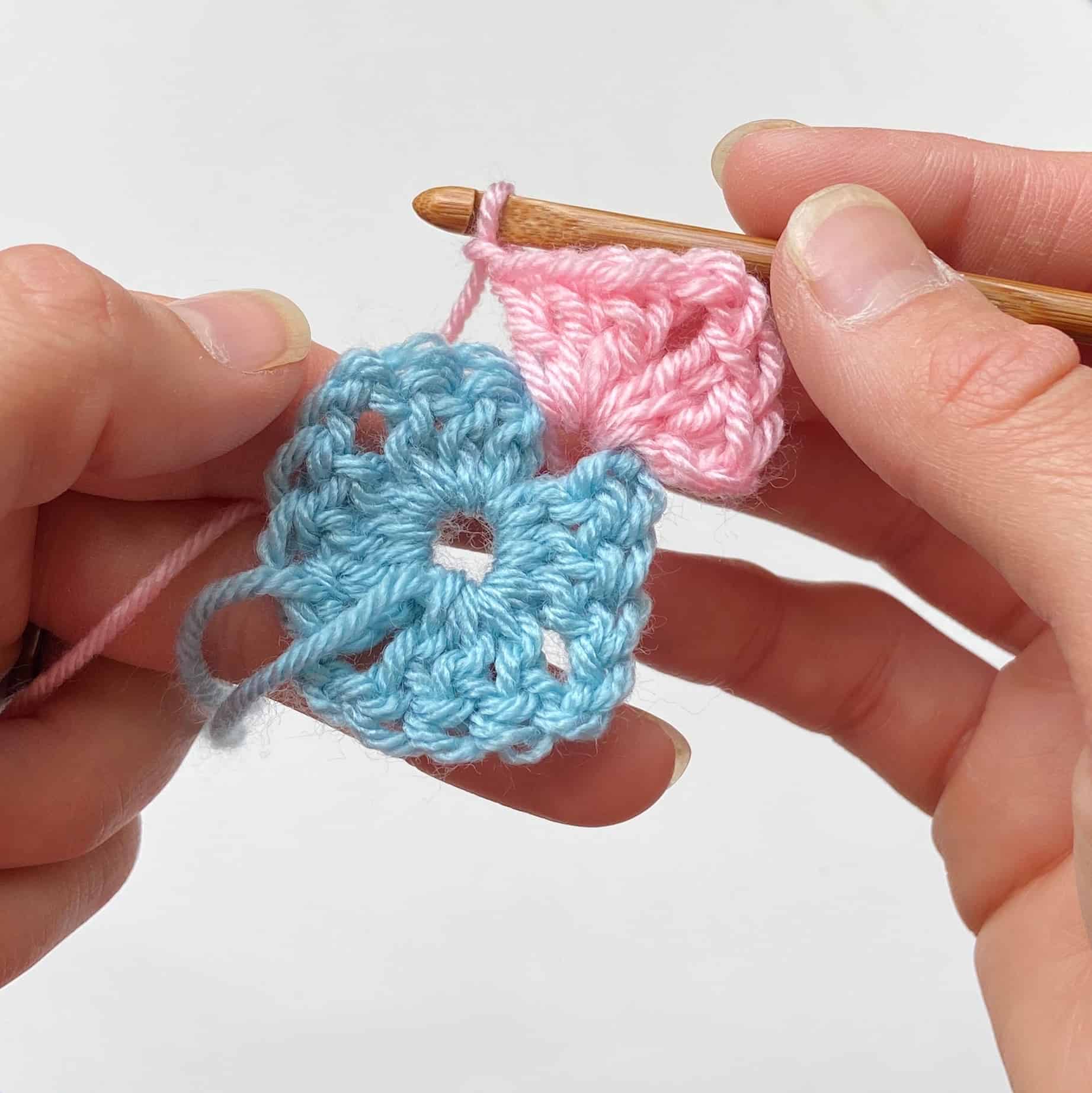 crochet granny square corner