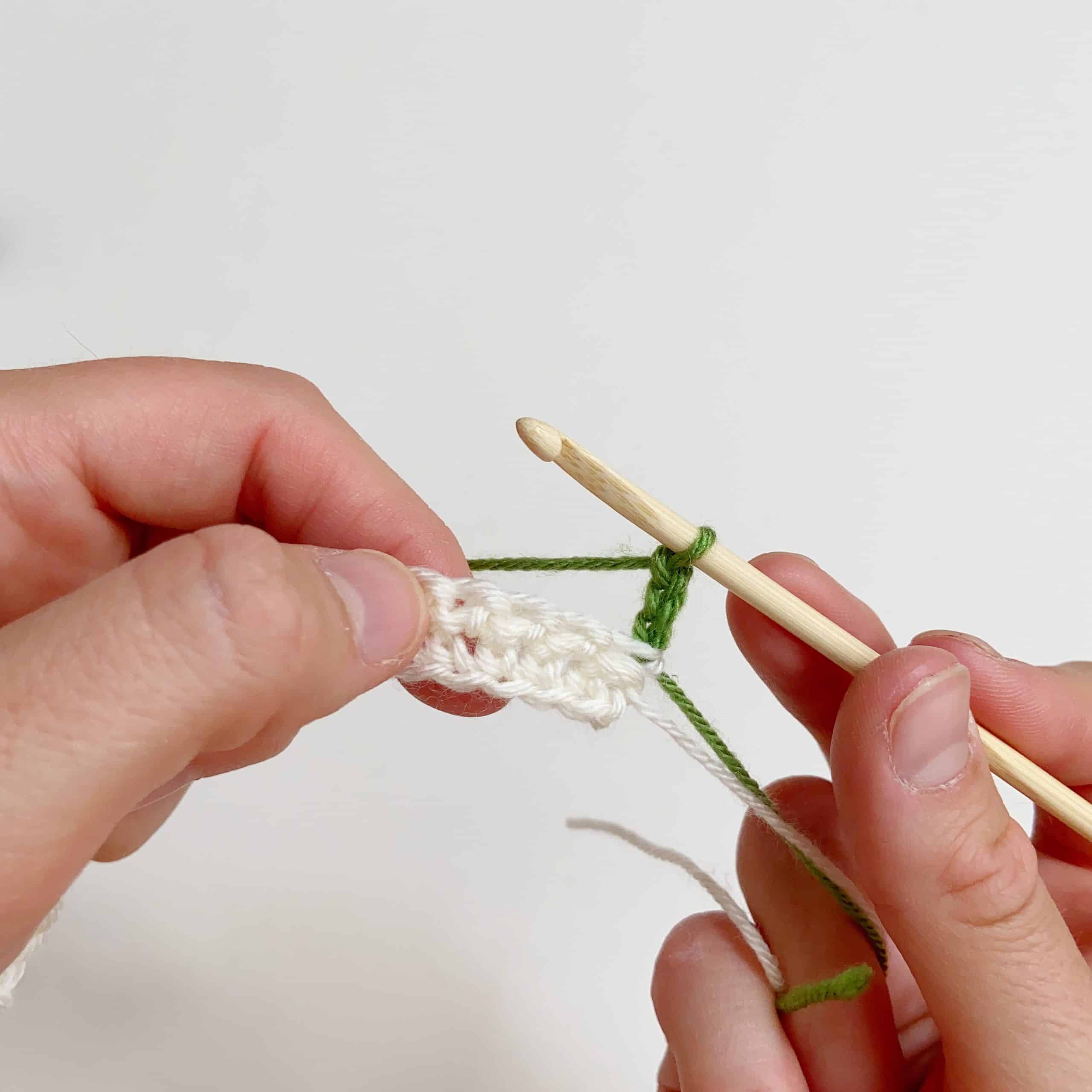 crochet stitch tutorial joining yarn