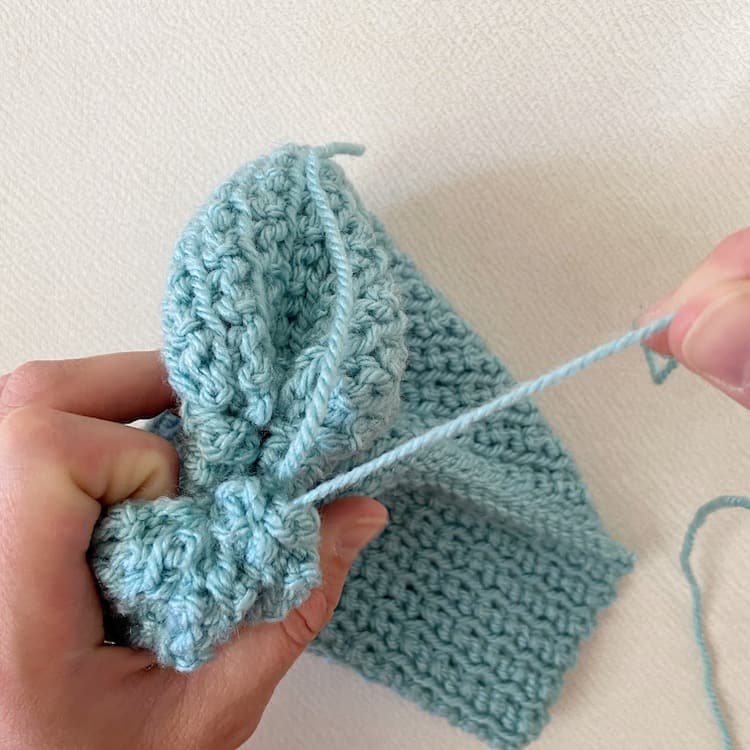 creating a crochet hat with a simple seam