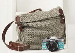 The Quotidian Satchel - a free crochet messenger bag pattern - HanJan