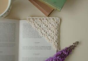 Veronika Cromwell on calming crochet -Mindfulness Blanket CAL Week 2