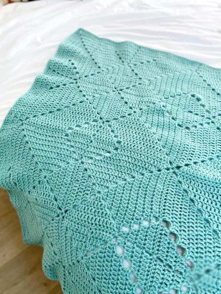 Crochet Solid Granny Square Tutorial 