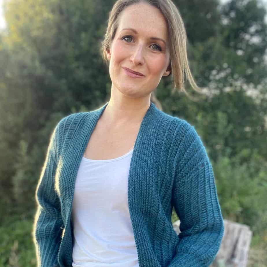 Side to Side Crochet Cardigan Pattern with Ribbed Knit Look