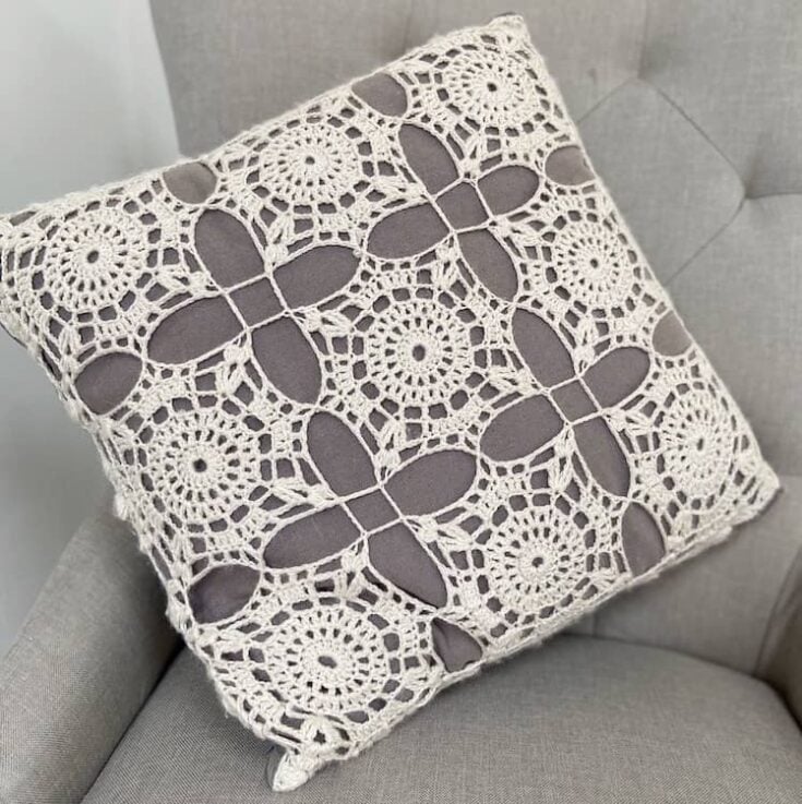Crochet Lace Square Cushion 1a