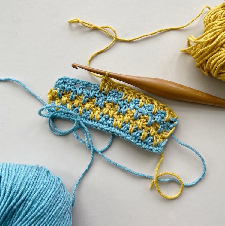 Double Crochet Moss Stitch Step 11