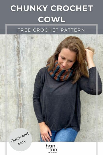 Chunky Crochet Cowl - free beginner pattern | HanJan Crochet