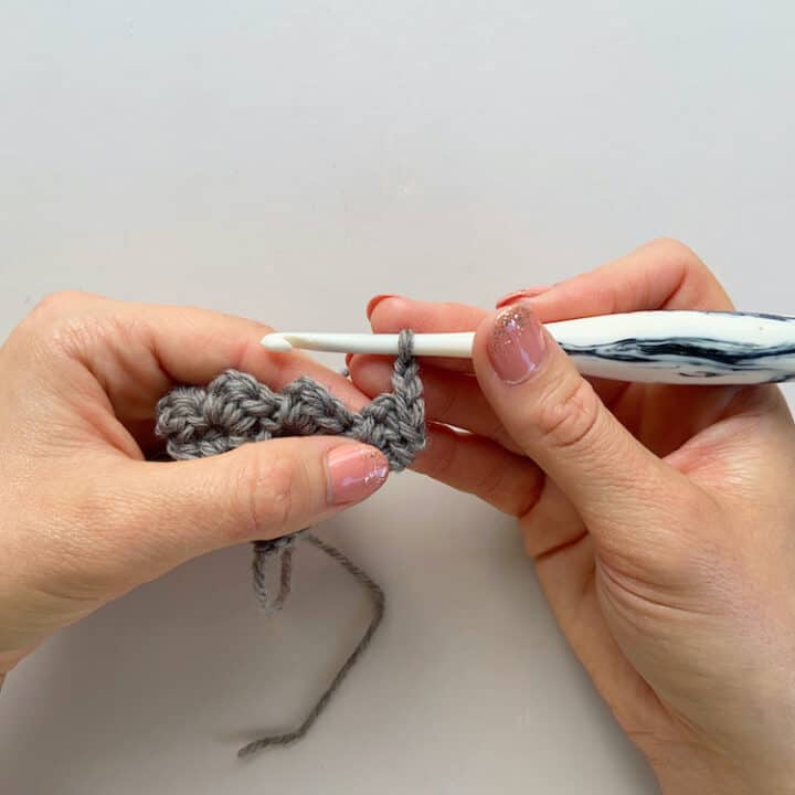 c2c crochet tutorial how to decrease step 2
