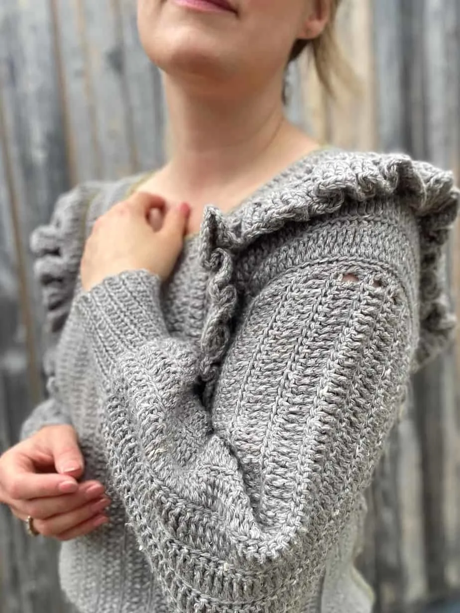 grey ruffle crochet sweater pattern